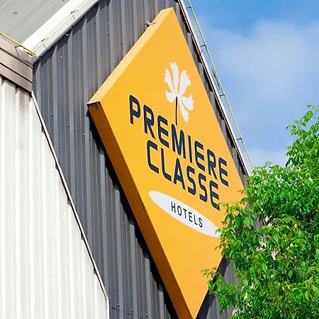 Premiere Classe Отель Лан